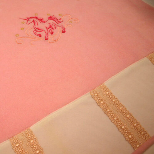 fliistekk ükssarvega